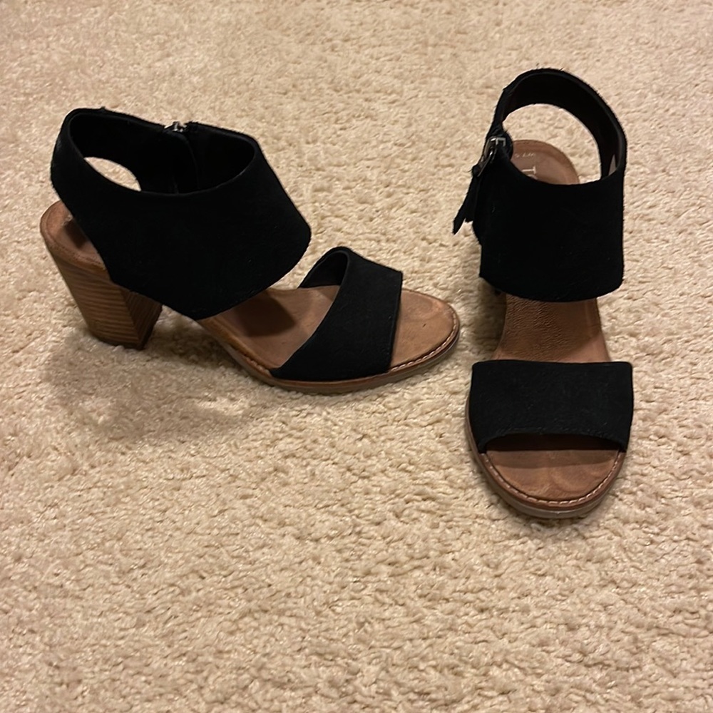 Tom’s Heels